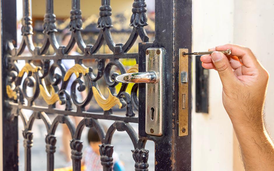 souci résolu serrurier ouverture de porte Bondy